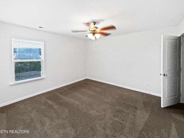 8125 Dennis Fox Lane, Knoxville, TN 37938