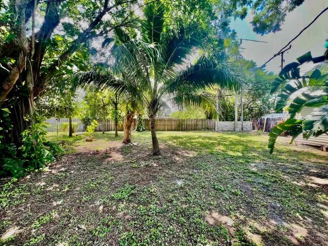 609 NW 7th Court, Boynton Beach, FL 33426