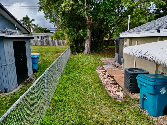 609 NW 7th Court, Boynton Beach, FL 33426