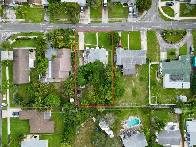 609 NW 7th Court, Boynton Beach, FL 33426