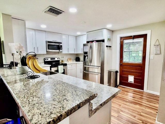 609 NW 7th Court, Boynton Beach, FL 33426