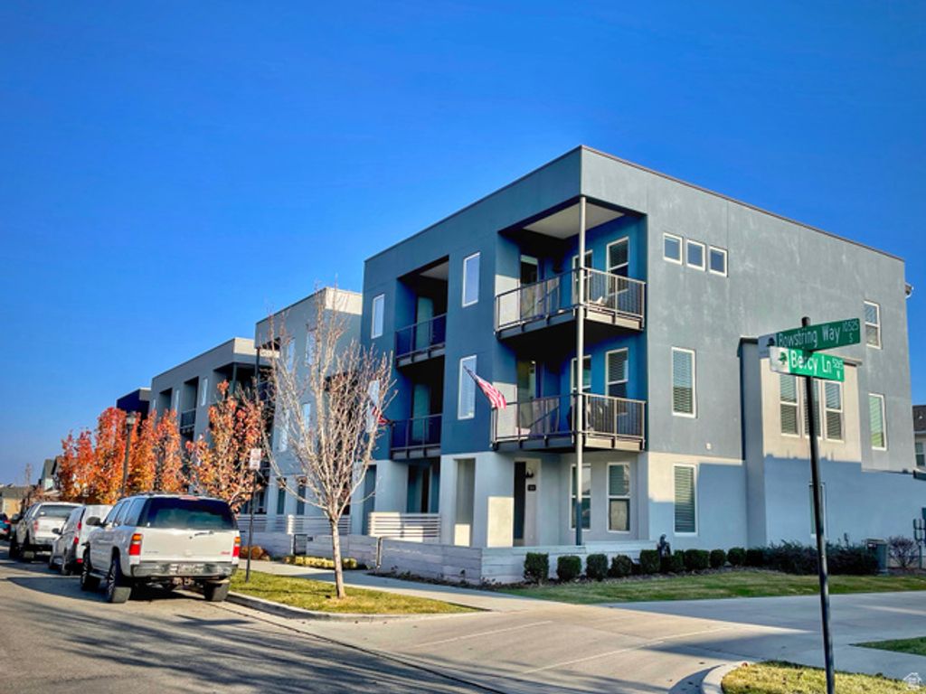 5261 W BOWSTRING WAY, South Jordan, UT 84009