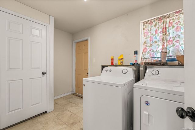 504 Aero Ave, Schertz, TX 78154