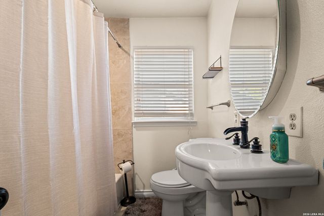 504 Aero Ave, Schertz, TX 78154