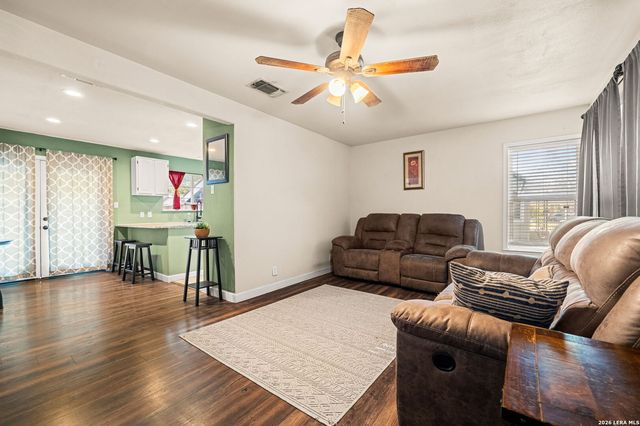 504 Aero Ave, Schertz, TX 78154