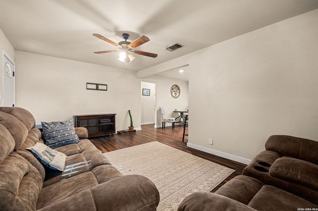 504 Aero Ave, Schertz, TX 78154