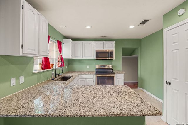 504 Aero Ave, Schertz, TX 78154
