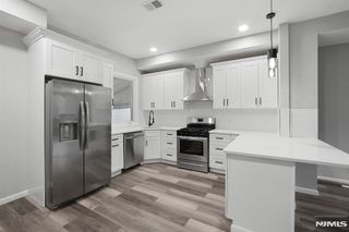 21 Tyson Lane, Jersey City, NJ 07304