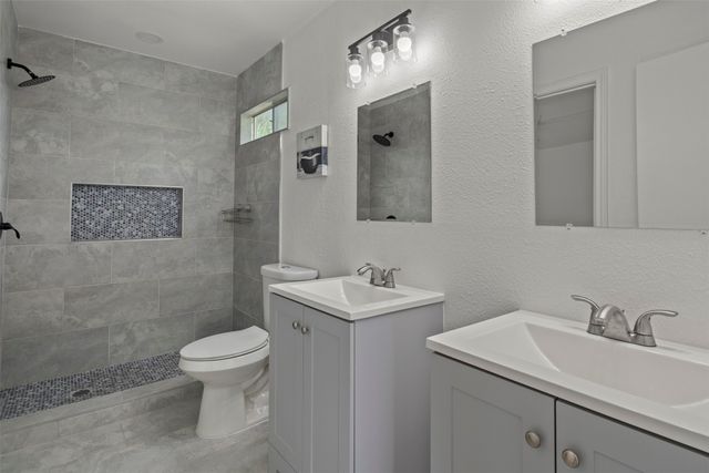 901 Serenade Lane, Richardson, TX 75081