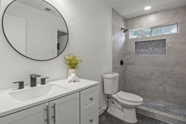 901 Serenade Lane, Richardson, TX 75081