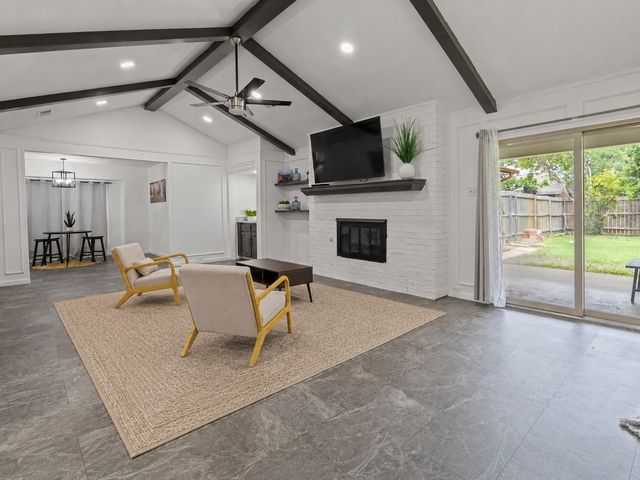901 Serenade Lane, Richardson, TX 75081