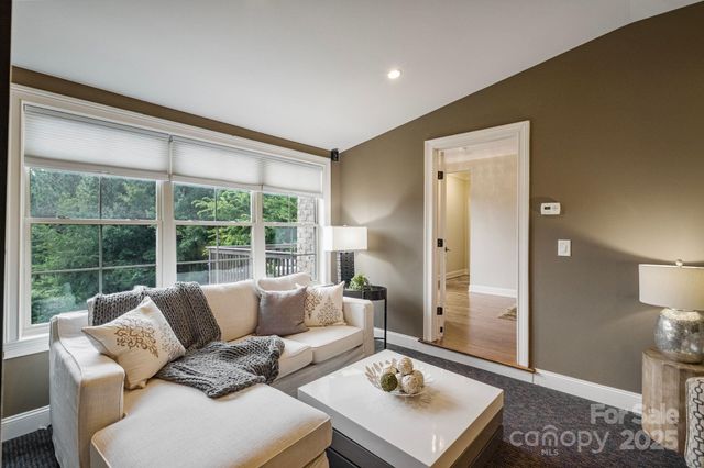 17136 Carolina Academy Road, Charlotte, NC 28277