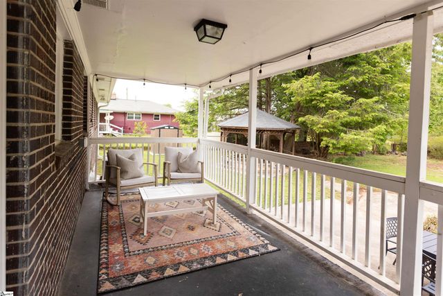 1 Oakdale Drive, Greenville, SC 29617
