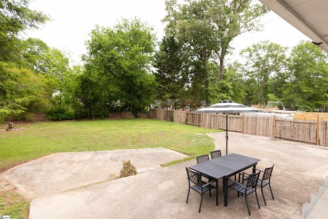 1 Oakdale Drive, Greenville, SC 29617