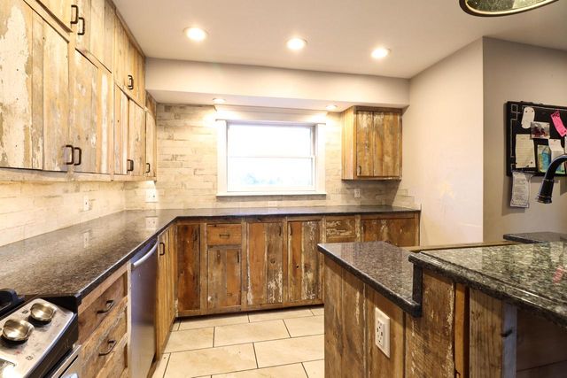 N1517 Grove STREET, Lake Geneva, WI 53147