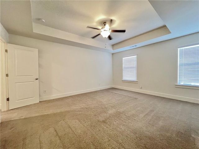 5855 Radford Loop, Fairburn, GA 30213