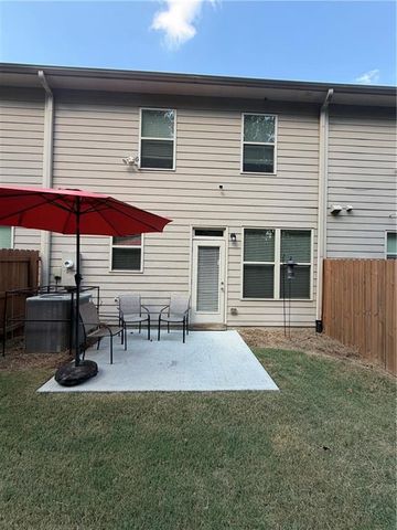 5855 Radford Loop, Fairburn, GA 30213