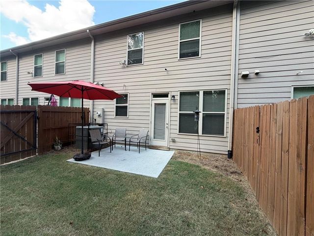 5855 Radford Loop, Fairburn, GA 30213