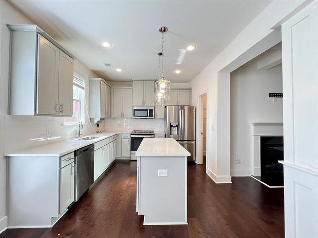 5855 Radford Loop, Fairburn, GA 30213