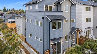 8001 25th Avenue NW, Seattle, WA 98117