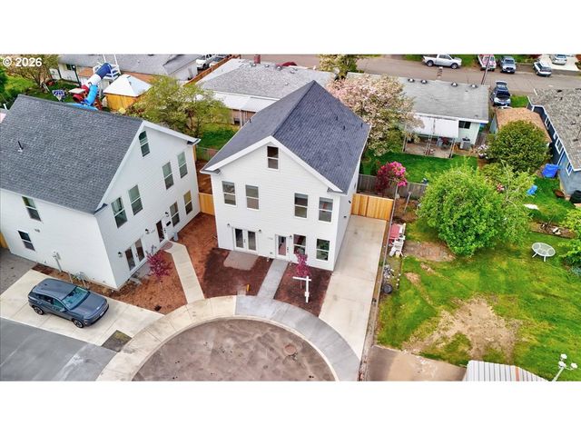 7725 Se Lambert St, Portland, OR 97206