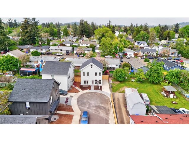 7725 Se Lambert St, Portland, OR 97206
