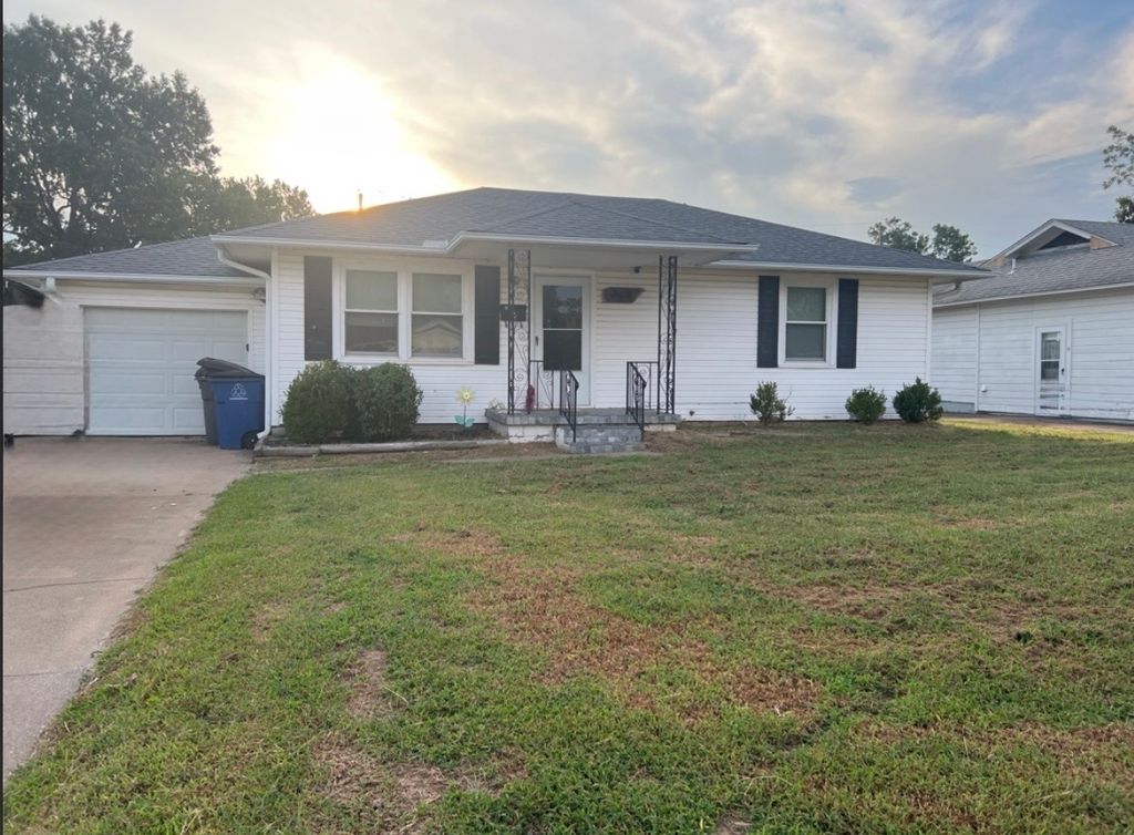 319 S 48th West Avenue, Tulsa, OK 74127