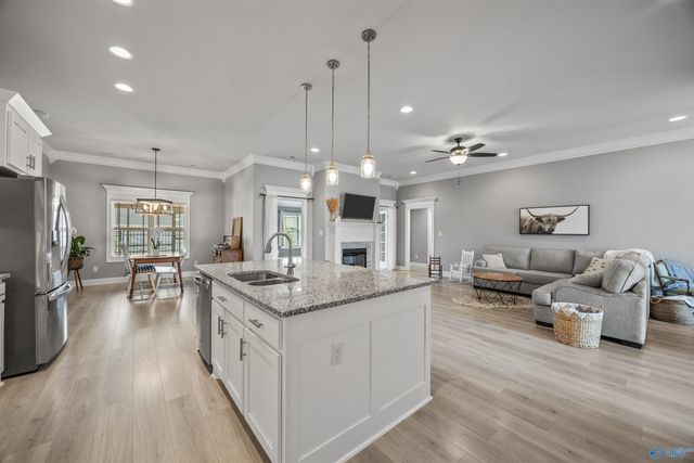 17067 Stonegate Drive, Athens, AL 35613
