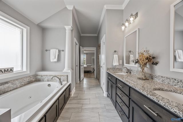 17067 Stonegate Drive, Athens, AL 35613