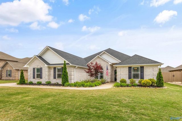 17067 Stonegate Drive, Athens, AL 35613