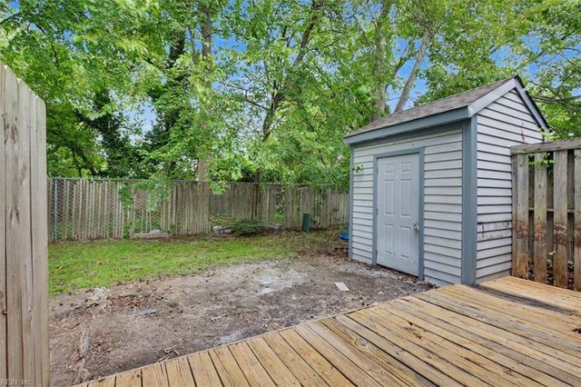 28 Bayview CT, Hampton, VA 23664