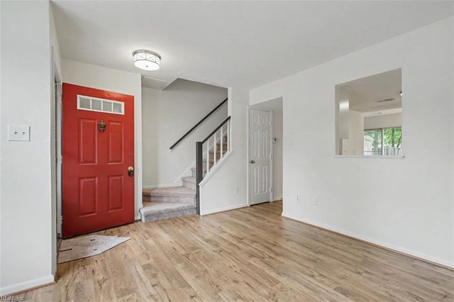 28 Bayview CT, Hampton, VA 23664