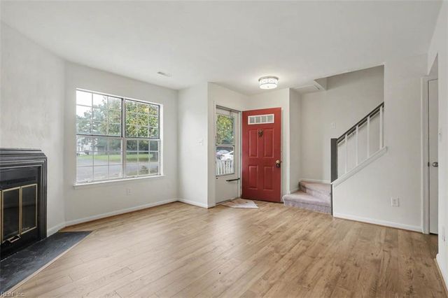 28 Bayview CT, Hampton, VA 23664