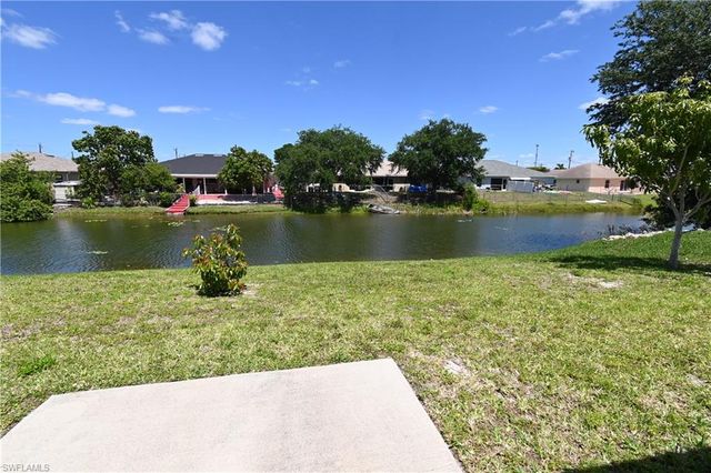 613 SE 14th ST, Cape Coral, FL 33990