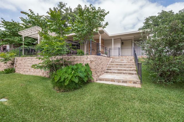 1506 Briarwood Boulevard, Arlington, TX 76013