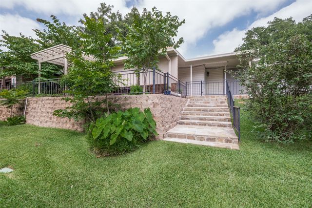 1506 Briarwood Boulevard, Arlington, TX 76013