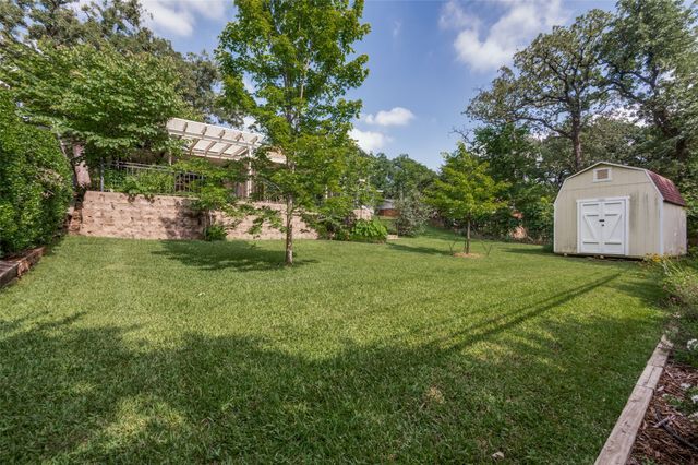 1506 Briarwood Boulevard, Arlington, TX 76013