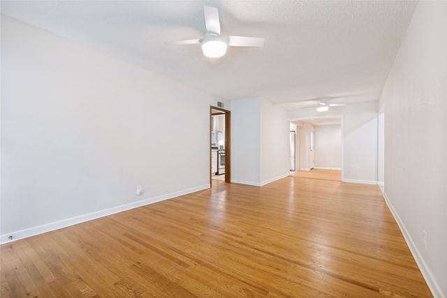 1506 Briarwood Boulevard, Arlington, TX 76013