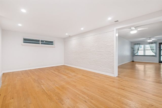 1506 Briarwood Boulevard, Arlington, TX 76013