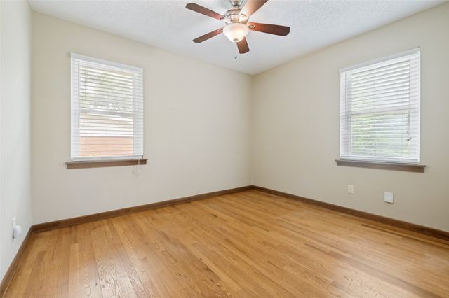 1506 Briarwood Boulevard, Arlington, TX 76013