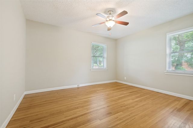 1506 Briarwood Boulevard, Arlington, TX 76013