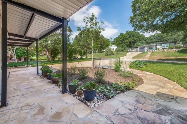 1506 Briarwood Boulevard, Arlington, TX 76013
