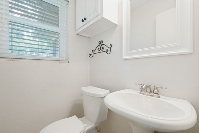 1506 Briarwood Boulevard, Arlington, TX 76013