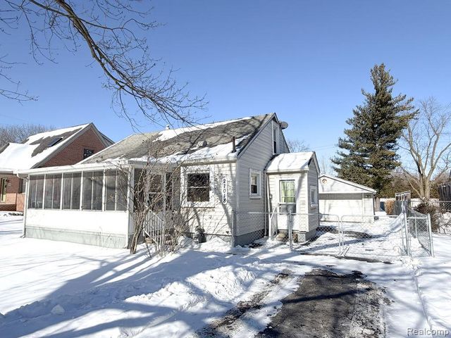 21018 Huron River Drive, Rockwood, MI 48173