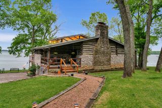 159 Sunset Dr, Hendersonville, TN 37075