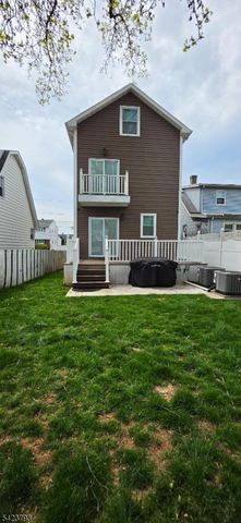 144 Silleck St, Clifton City, NJ 07013