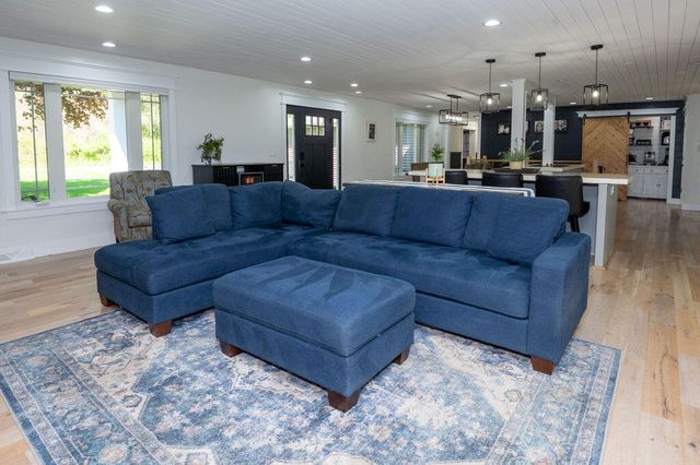 2431 Pritchard Drive, Niles Twp, MI 49120