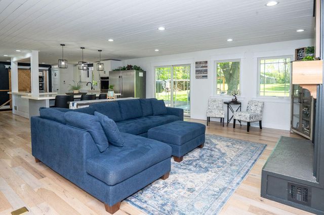 2431 Pritchard Drive, Niles Twp, MI 49120