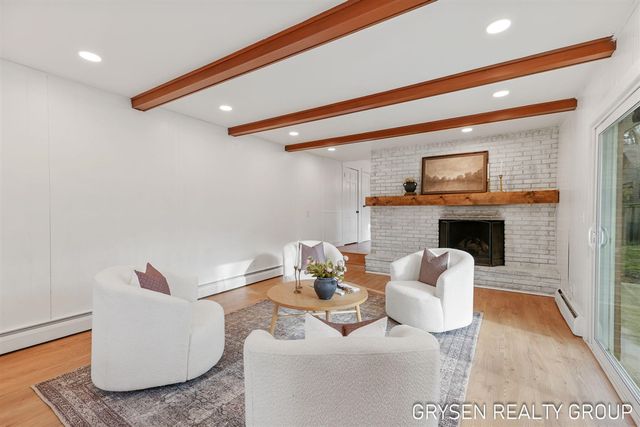 2735 Barfield Drive, Grand Rapids, MI 49546