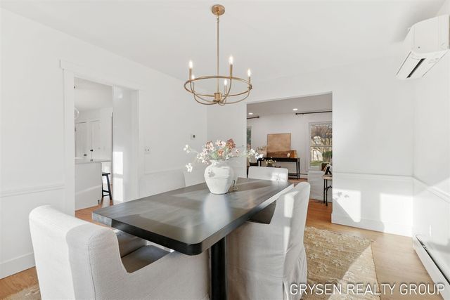 2735 Barfield Drive, Grand Rapids, MI 49546